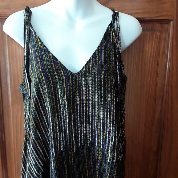 H&M flowy tank - Picture 3 of 4